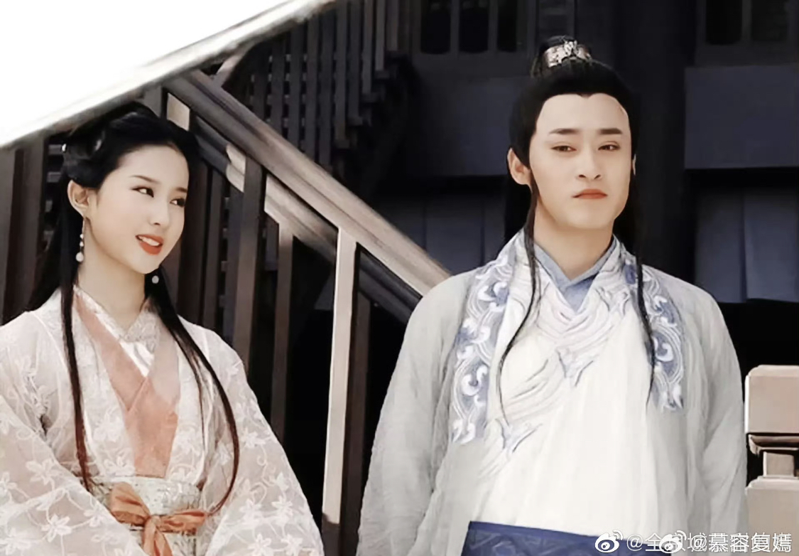 Tu Khánh và Lưu Diệc Phi trên phim trường