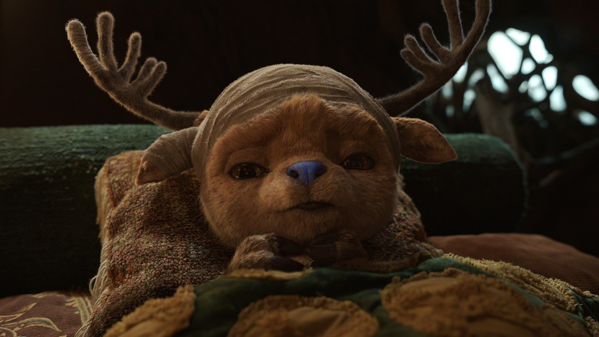 Hình ảnh hậu trường tiết lộ sự chăm chút tỉ mỉ cho tạo hình Chopper