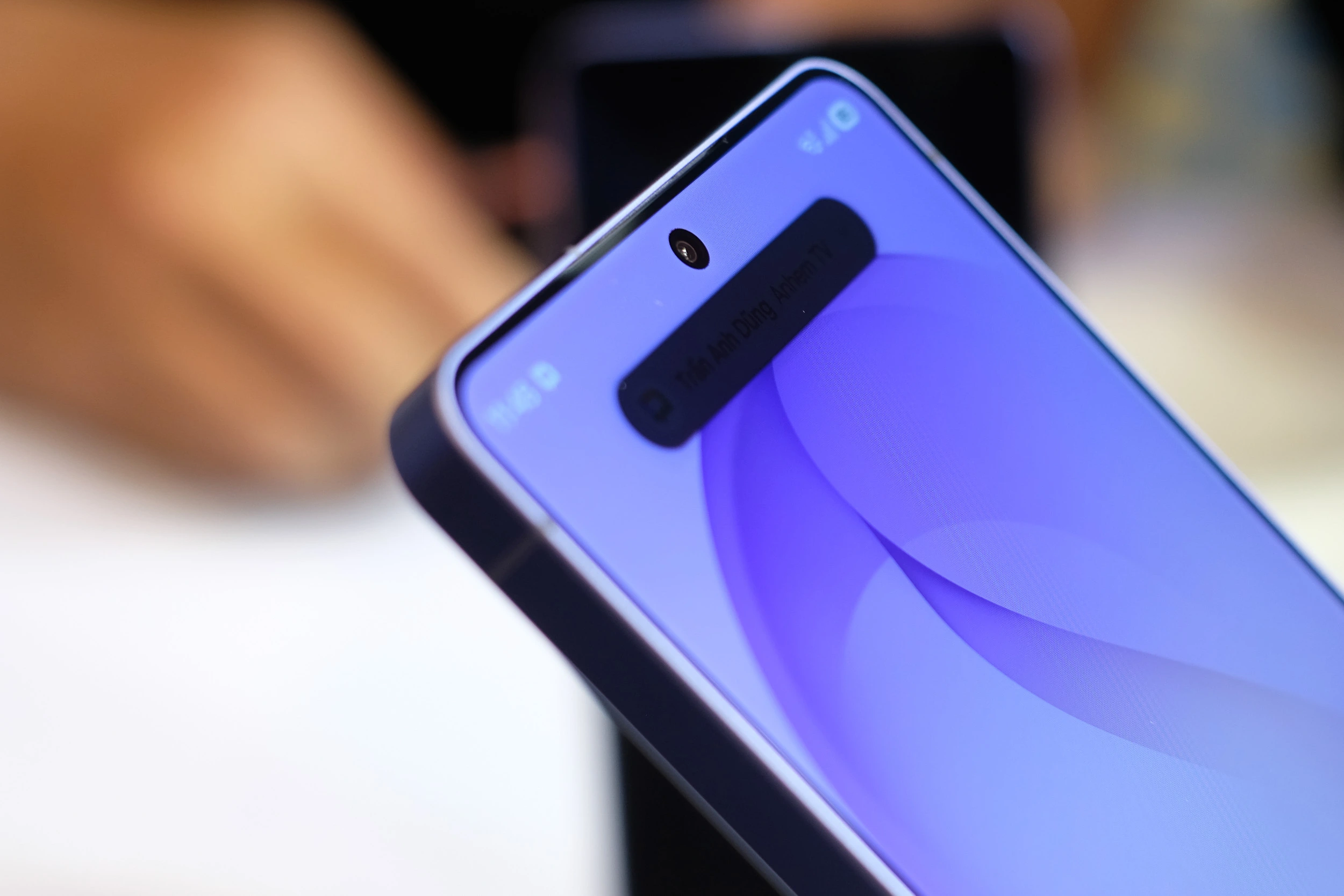 Thiết kế từ trong điểm ảnh cho phép Privacy Display làm mờ từng đối tượng cụ thể