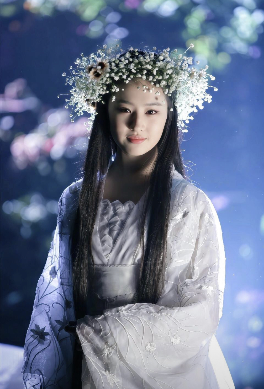 Lưu Diệc Phi hóa thân Tiểu Long Nữ đỉnh cao