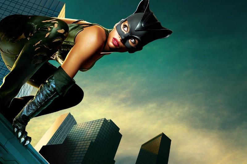 Halle Berry trong Catwoman