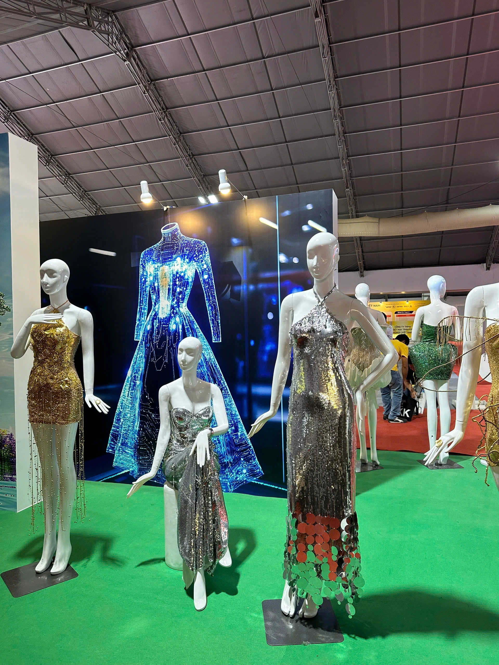 AI và giải pháp bền vững trong ngành dệt may thời trang 2026 - Ảnh 3.