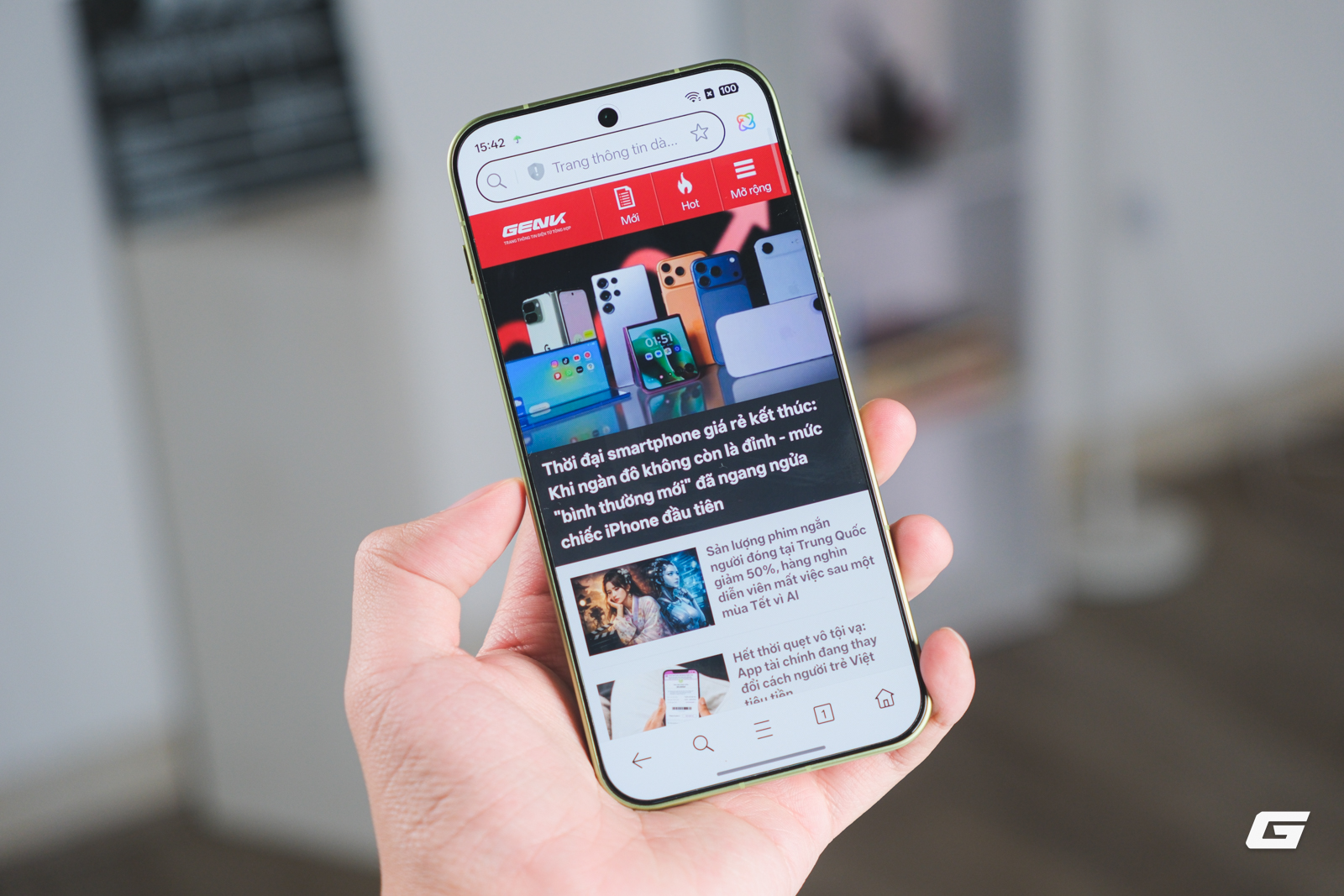 Màn hình AMOLED phẳng siêu mượt trên OnePlus15T