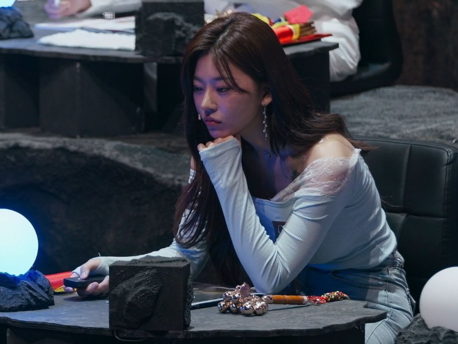 Bà đồng Noh Seul Bi trong bộ bikini gợi cảm