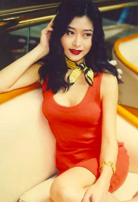 Diệp Ngọc Khanh - biểu tượng sắc đẹp thời đại