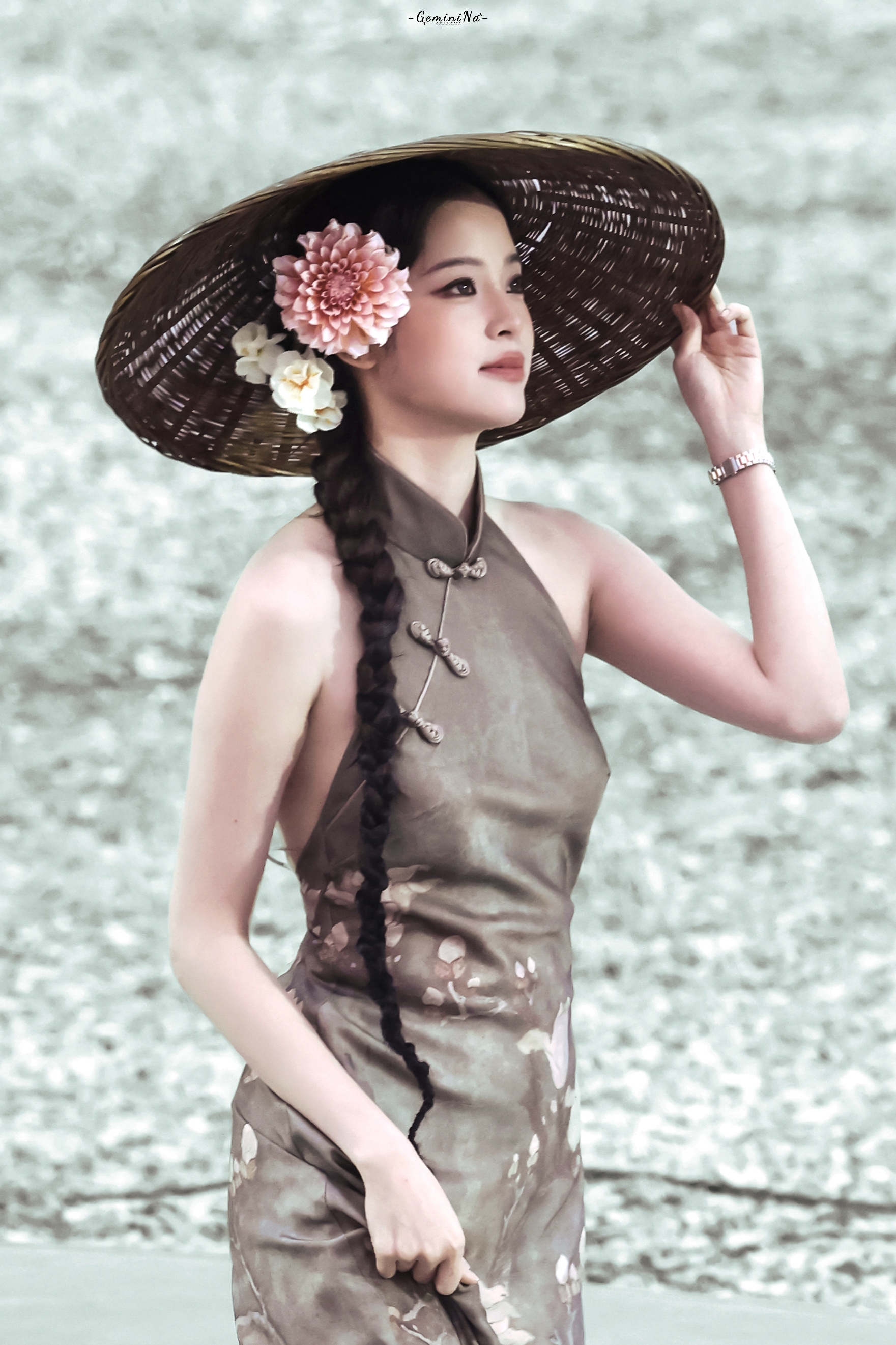 Âu Dương Na Na thu hút mọi ánh nhìn tại sự kiện