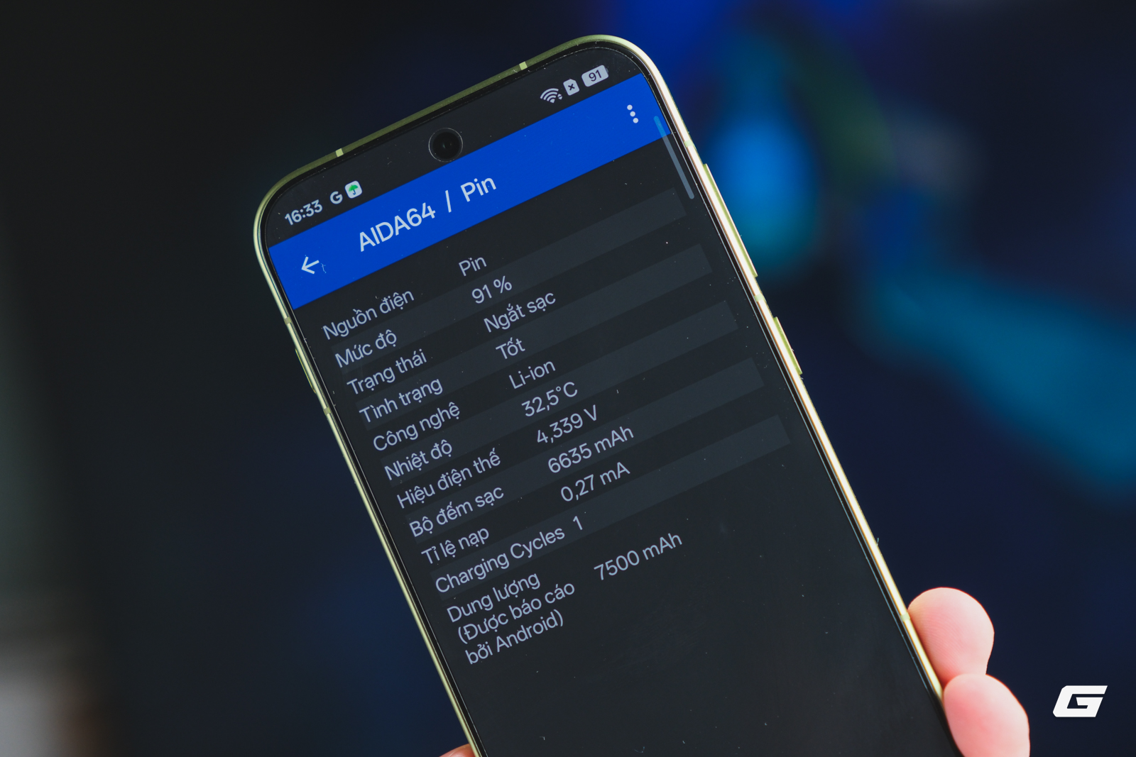 Viên pin lớn và công nghệ sạc nhanh tiên tiến trên OnePlus15T.