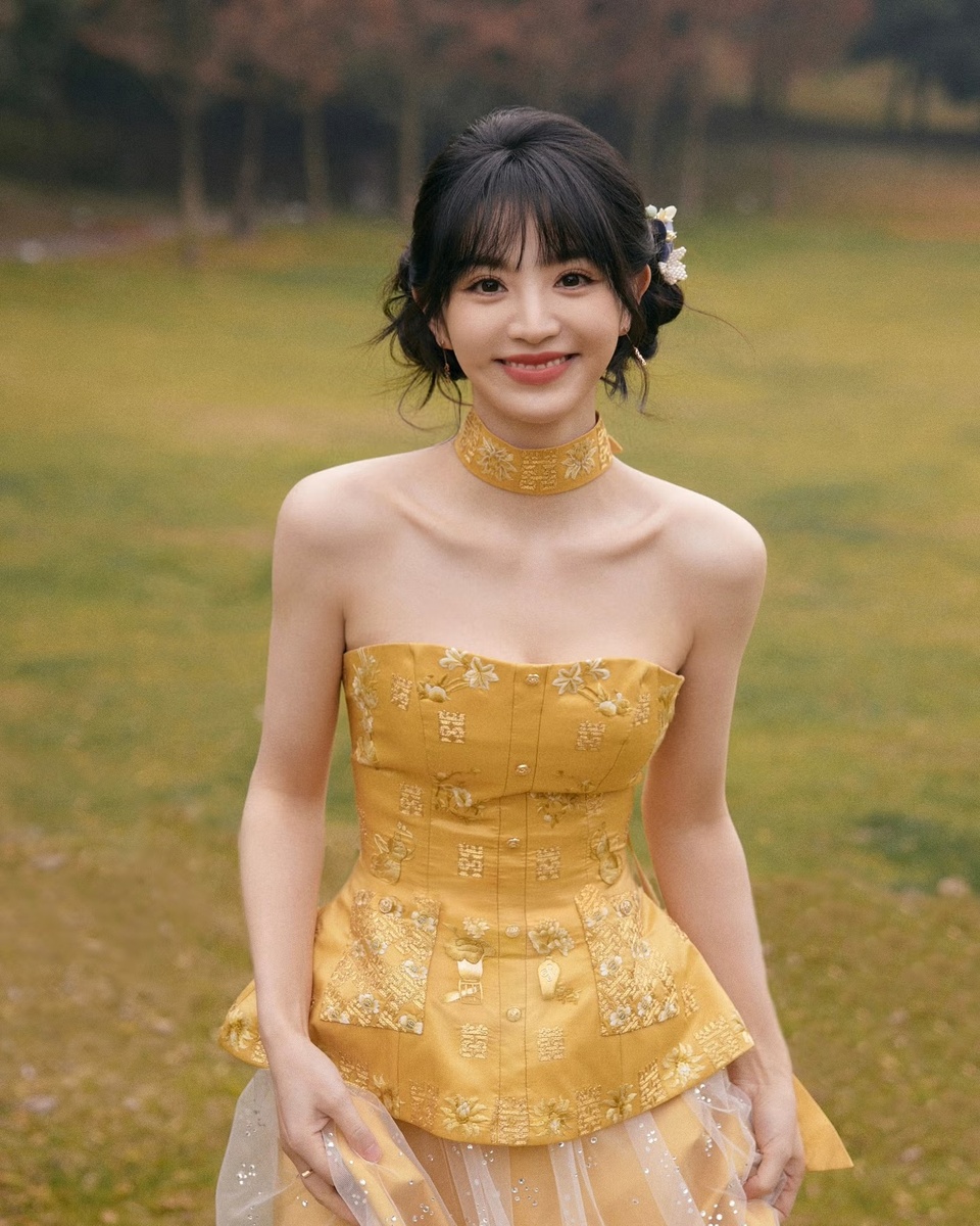 Chân dung Điền Hi Vi