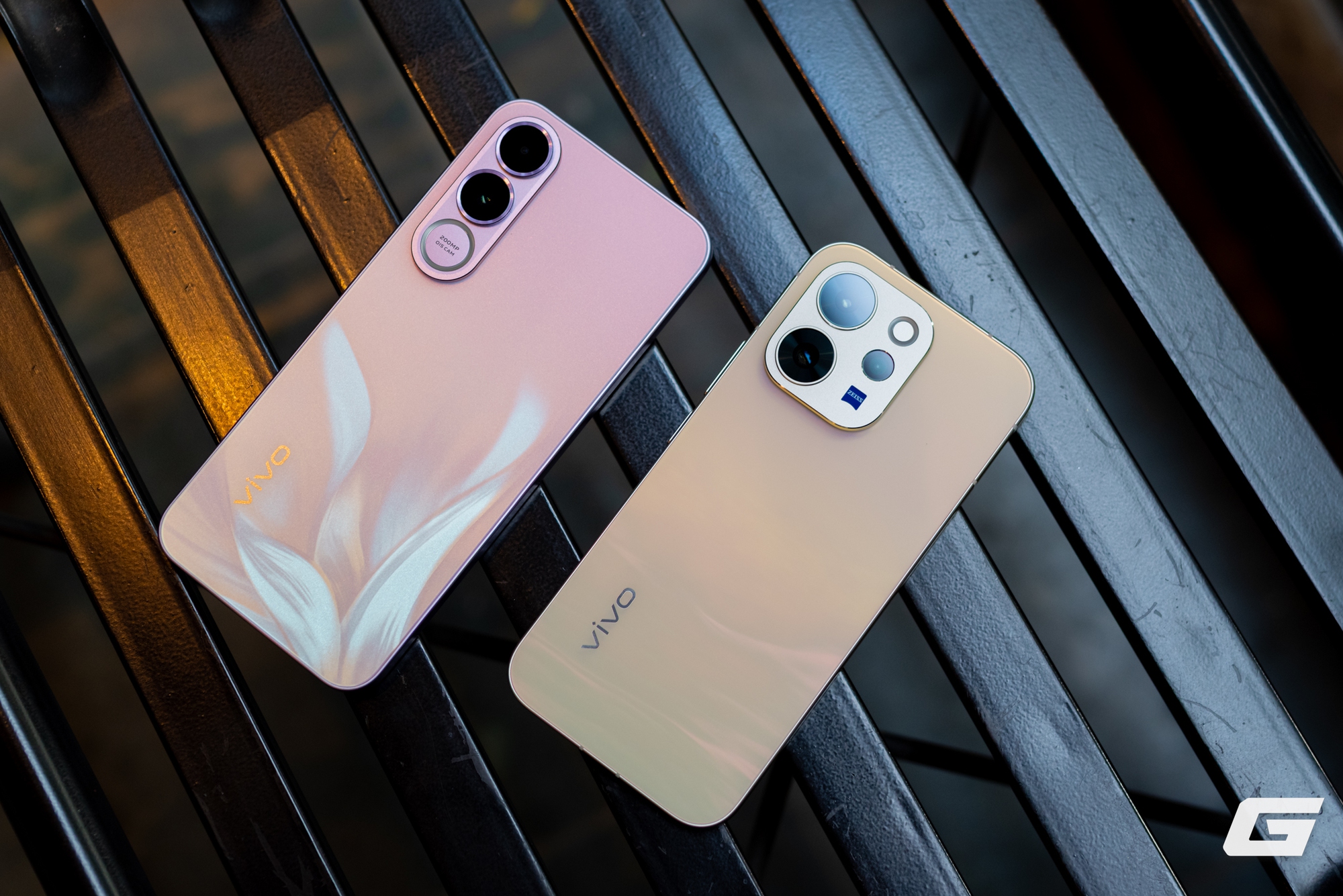 vivo V70 và V70 FE cân đối thiết kế thời trang