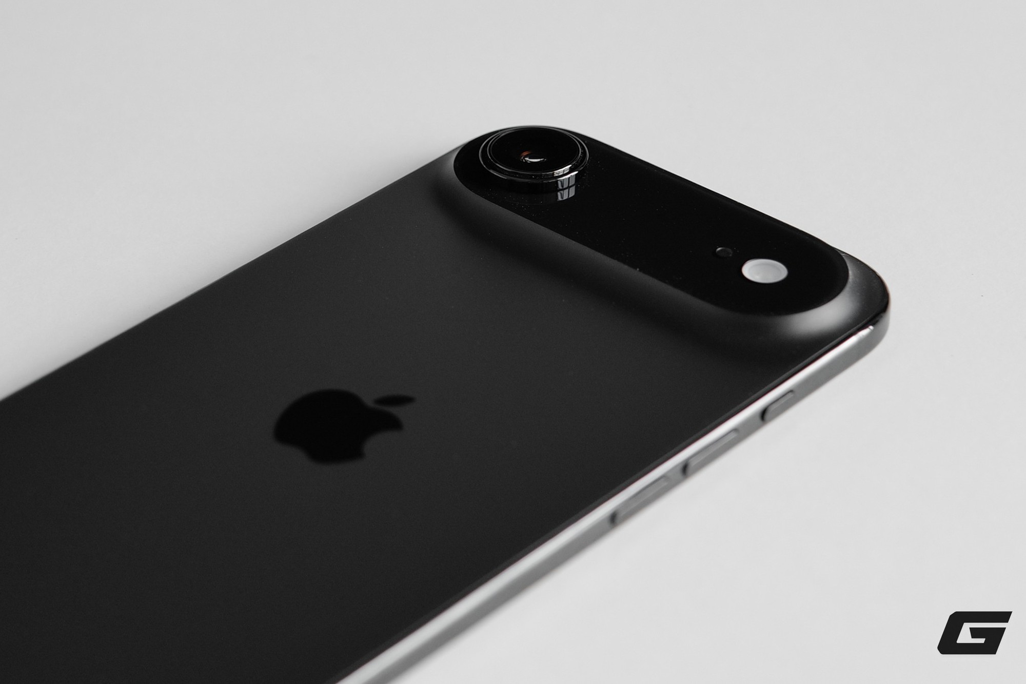 iPhone Air điện thoại thanh thoát