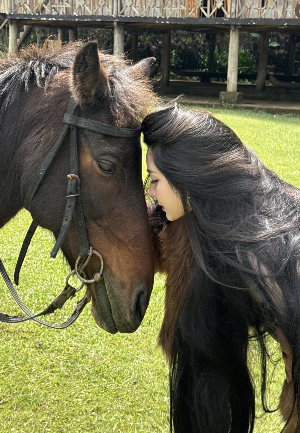 Võ Ngọc Trân khoe vóc dáng nóng bỏng trong bikini