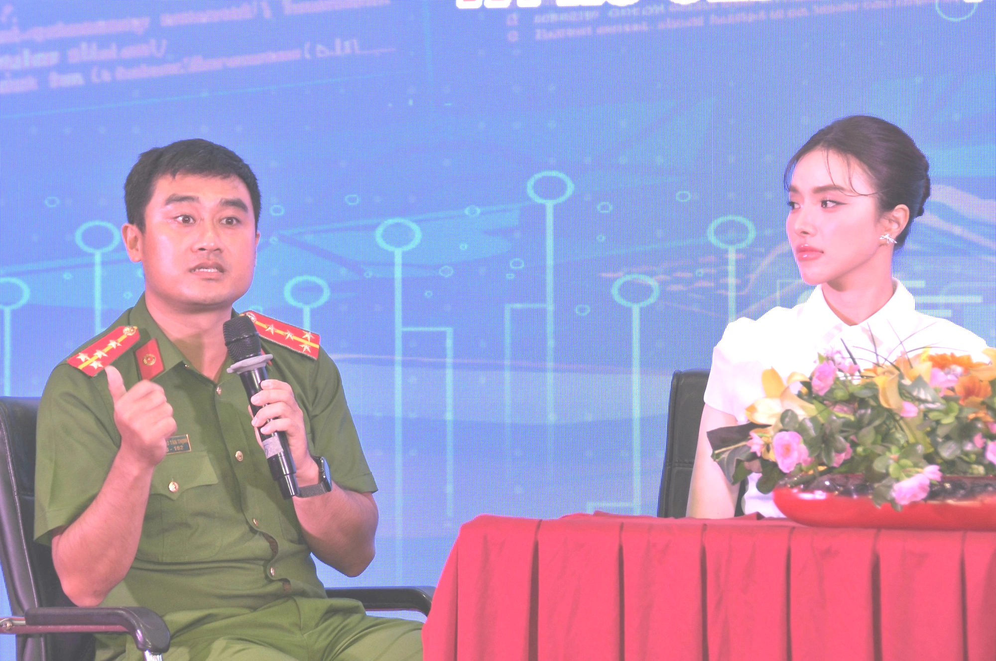 Tân sinh viên là đối tượng rất dễ bị “bắt cóc online”- Ảnh 1.