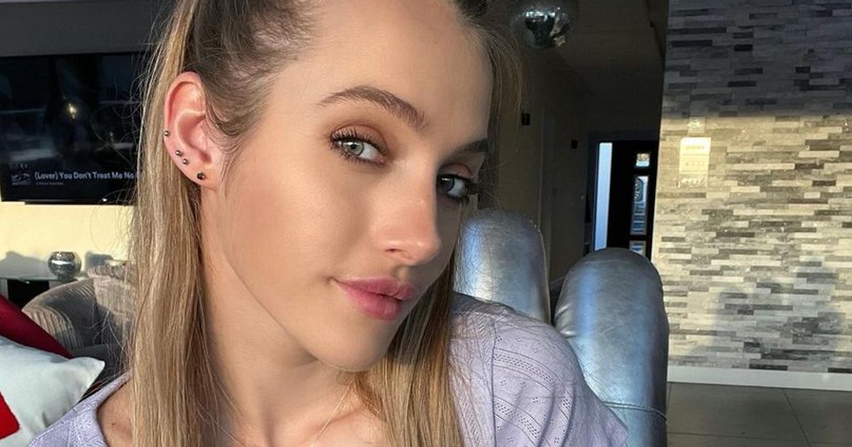 Mẫu nữ 25 tuổi bỏ bằng thần kinh học để làm nội dung 18+, thu nhập hơn 4 tỷ đồng/năm- Ảnh 2.