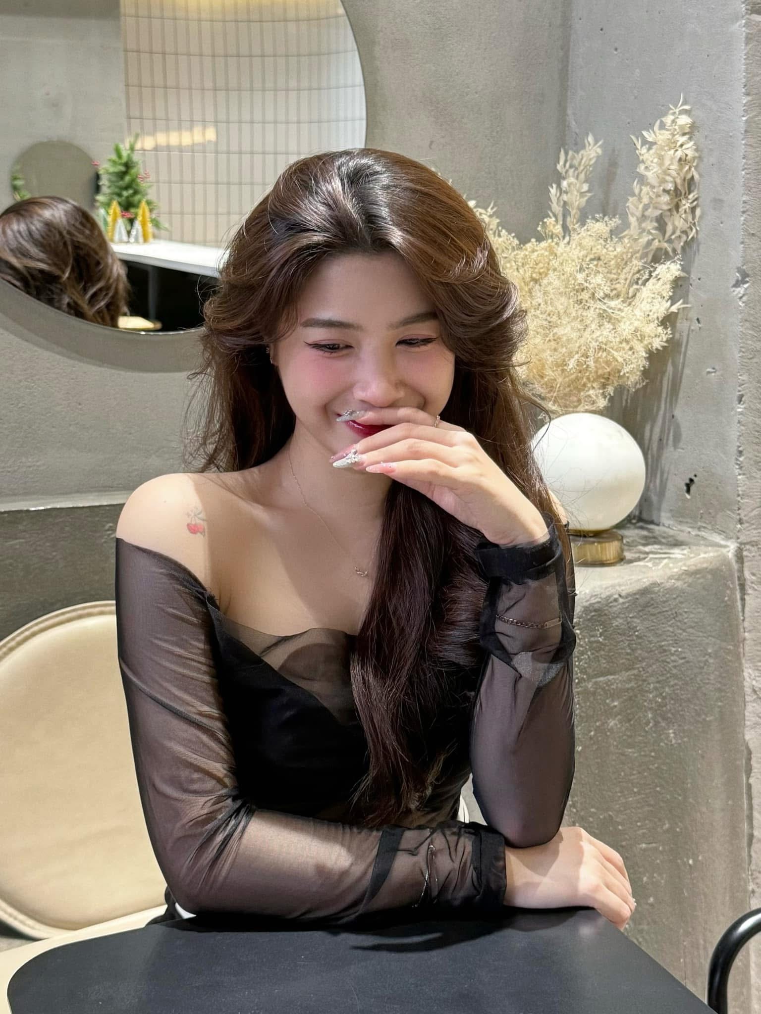 Quỳnh Ami người phụ nữ hiện đại và năng động