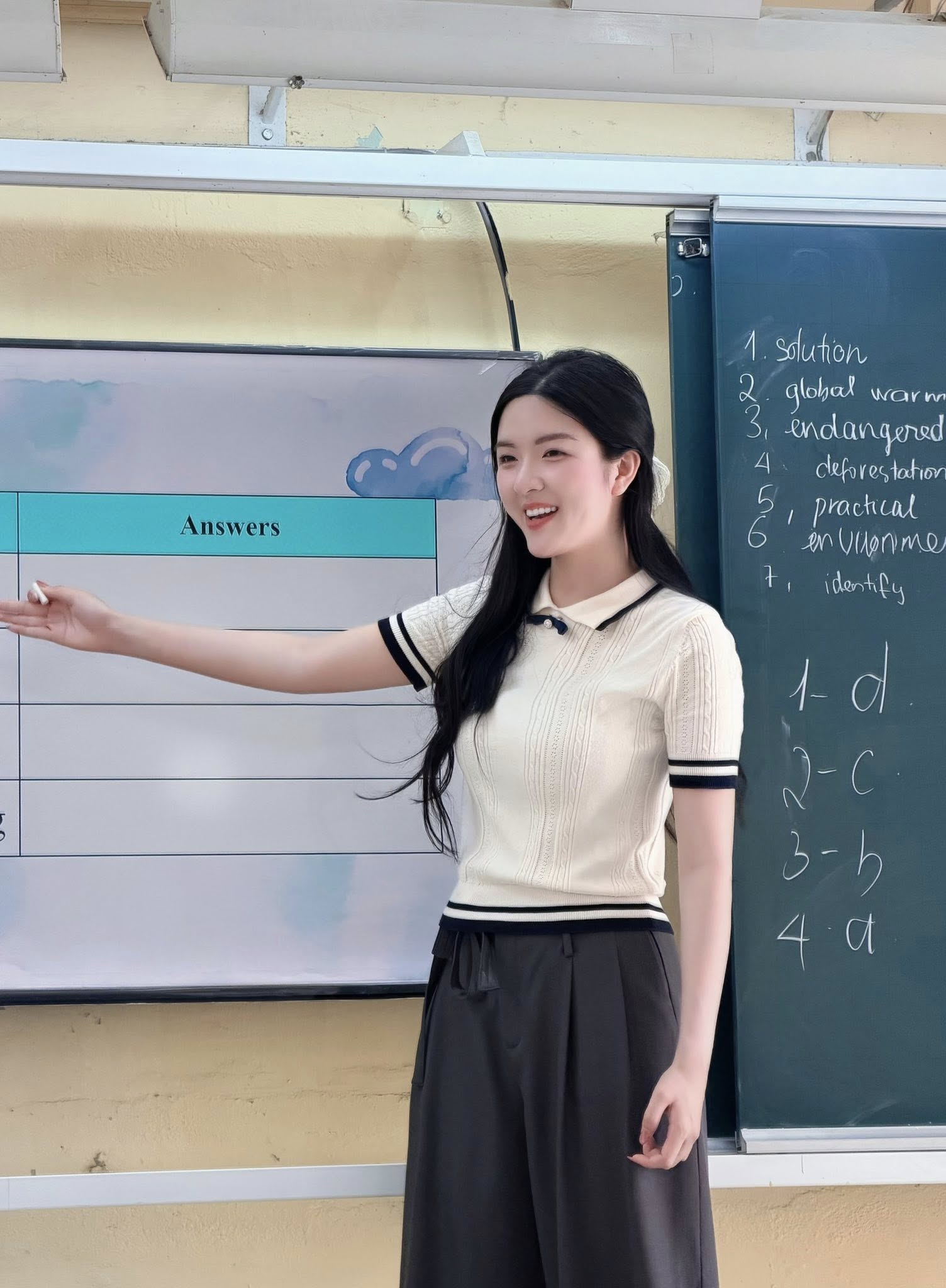 Chân dung cô giáo xinh đẹp