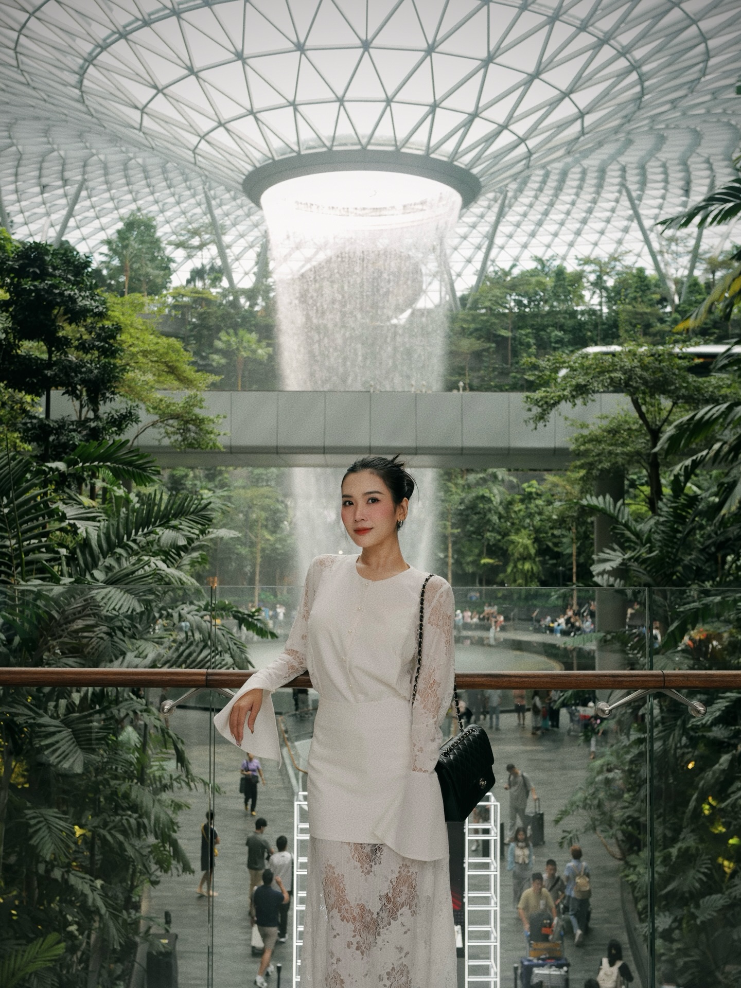 Chù Disturbia tiếp tục sáng tạo nội dung và kinh doanh thời trang