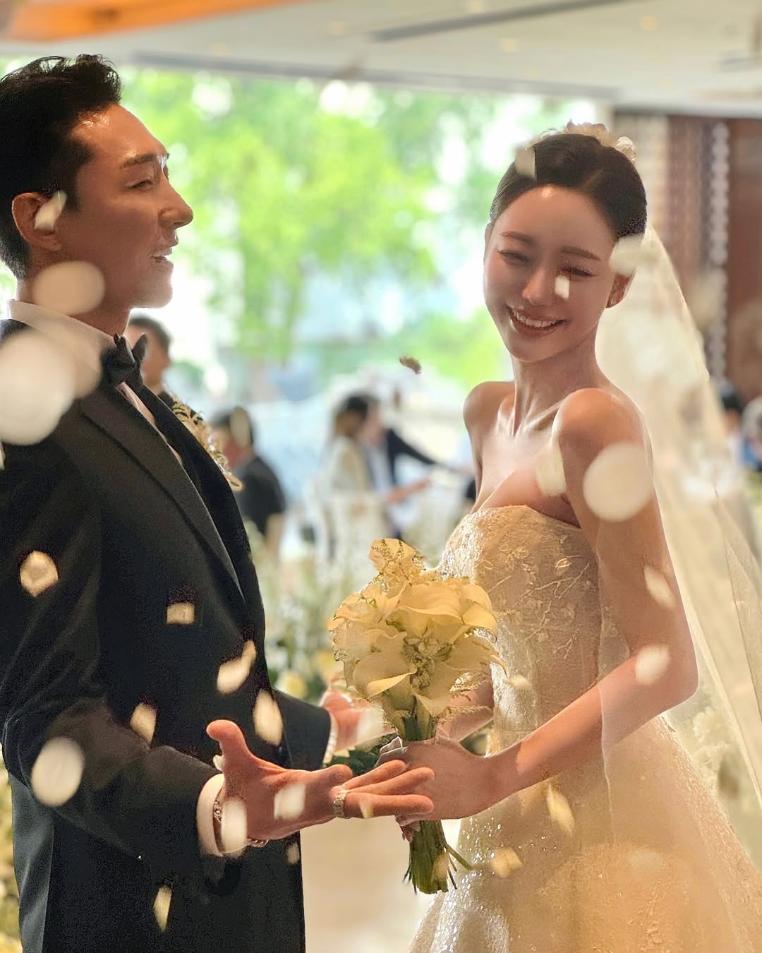 Chồng Min Ji là CEO công ty sản xuất nội dung