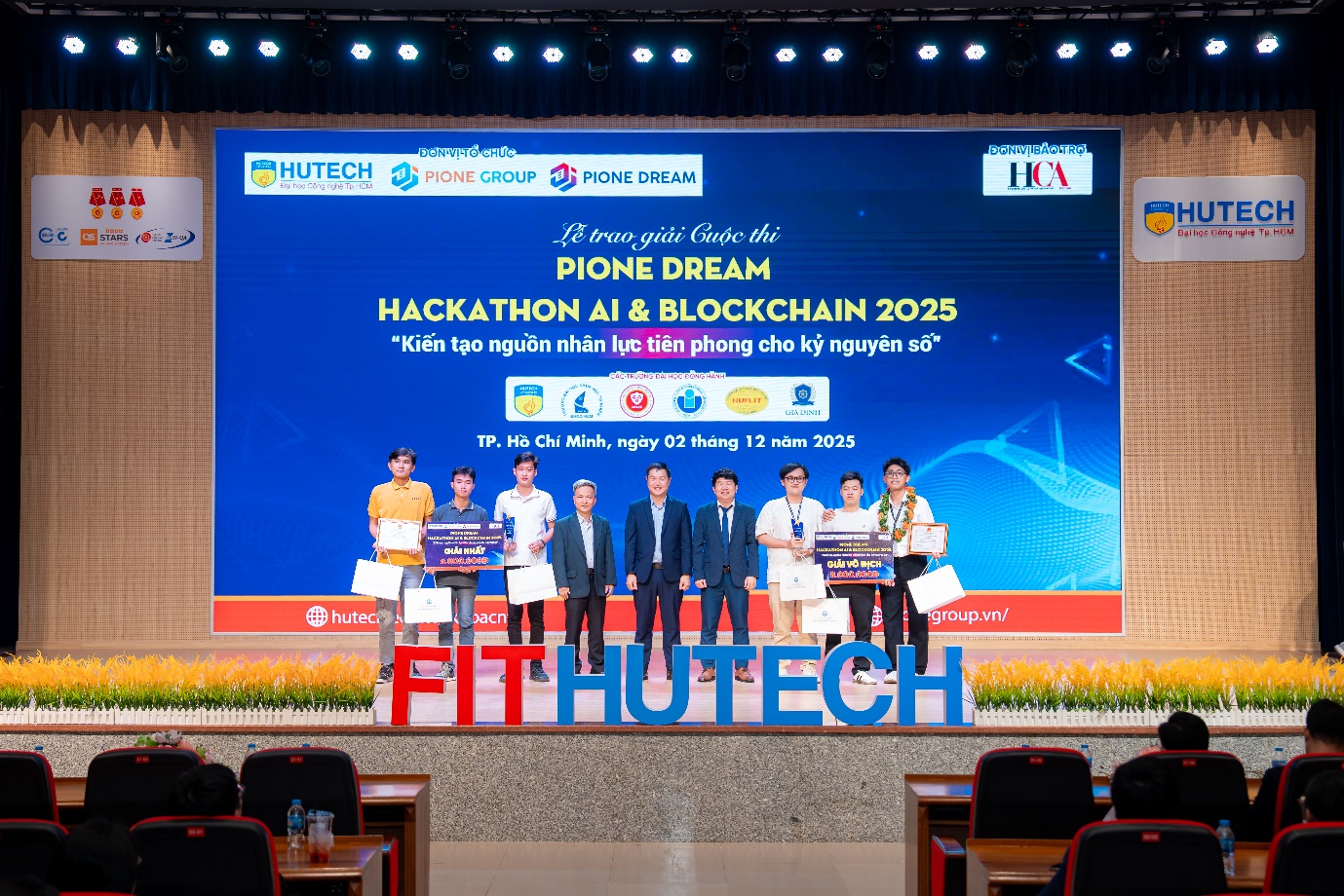 Nhiều cuộc thi liên quan đến AI để sinh viên thử thách năng lực chuyên môn