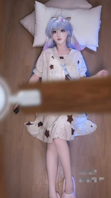 Biến hình đa dạng của các coser với trend quạt trần