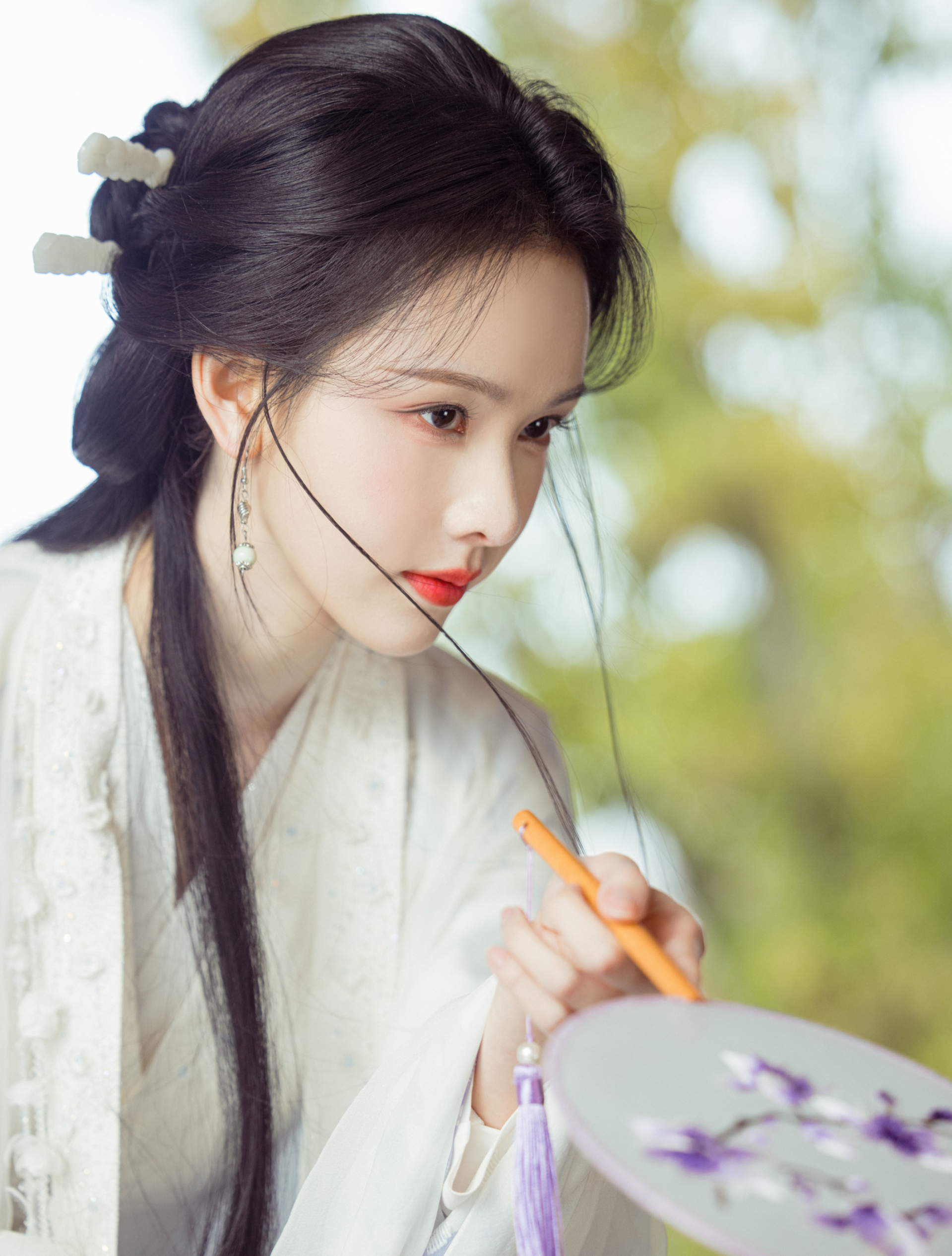 Sắc vóc tuyệt mỹ của nữ diễn viên trong phim cổ trang