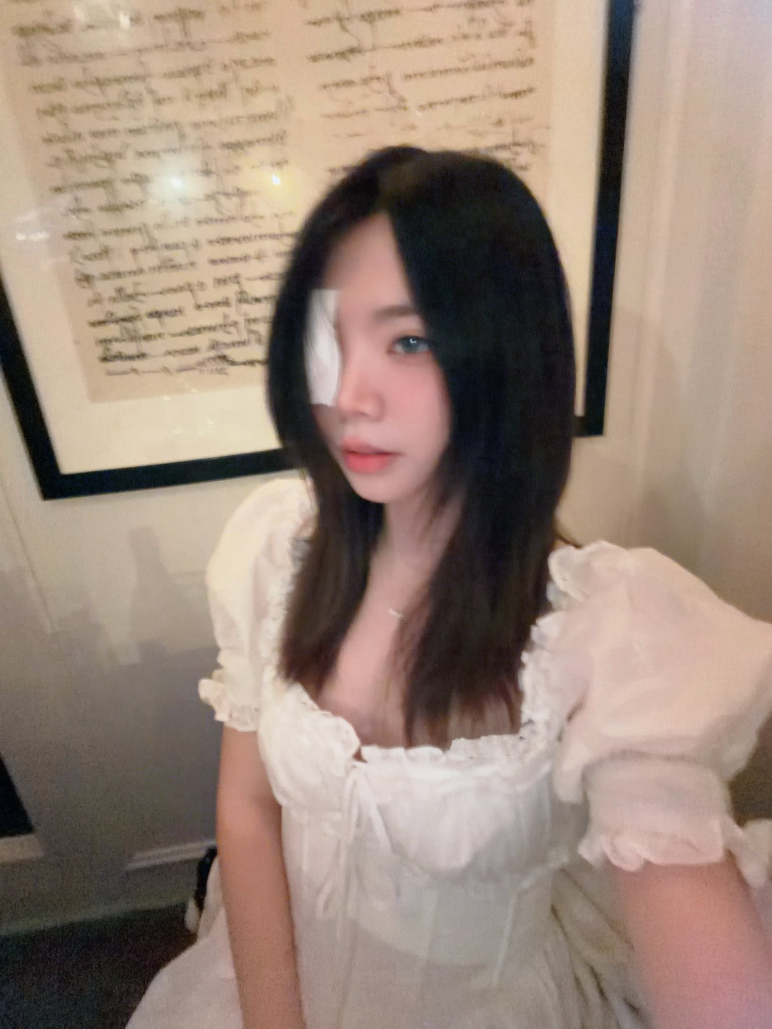 Remind gây chú ý với phong cách cosplay một mắt