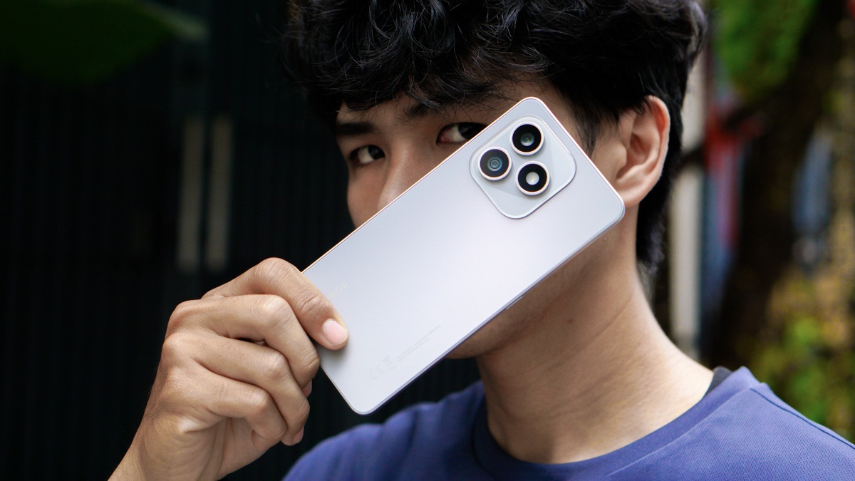 Galaxy S26 Ultra tích hợp bút S Pen hỗ trợ đa nhiệm