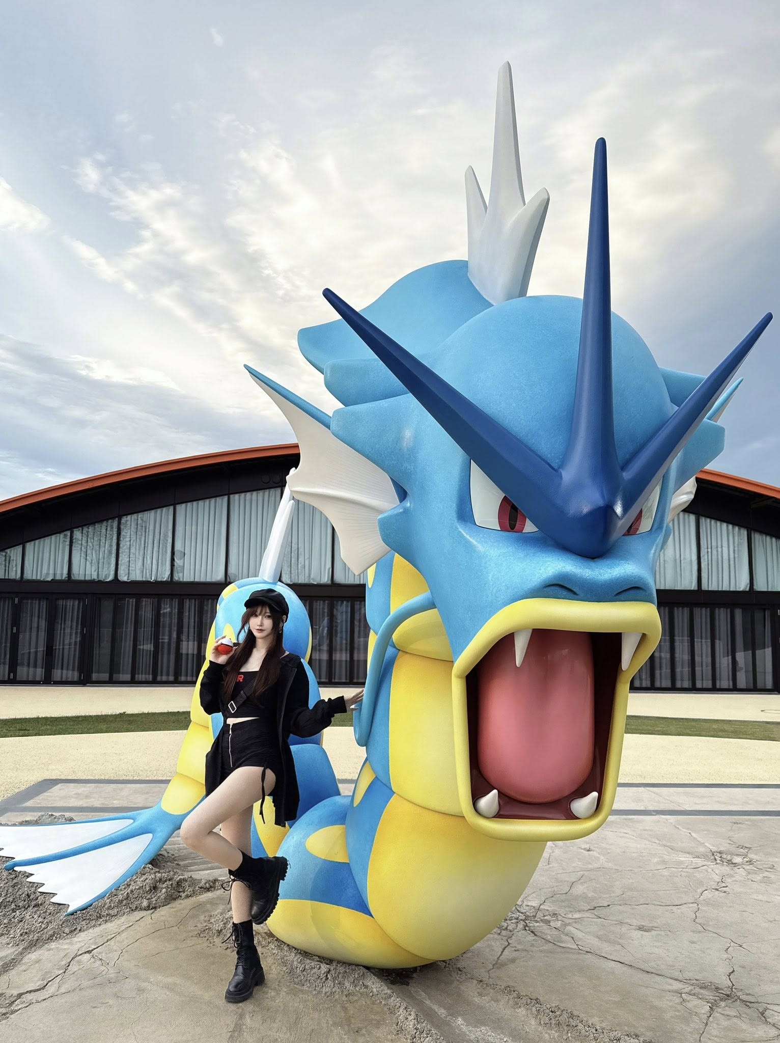Khoảnh khắc vui sướng của hot girl xinh đẹp, khi được tận tay sở hữu bộ bài Pokémon mới toanh, nói lên nỗi lòng của anh em game thủ- Ảnh 4. Nyarumaa – hot girl đam mê Pokémon