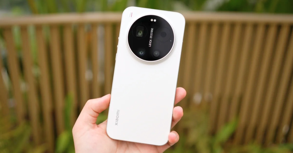 OPPO Find N6 với bản lề và màn hình đa nhiệm