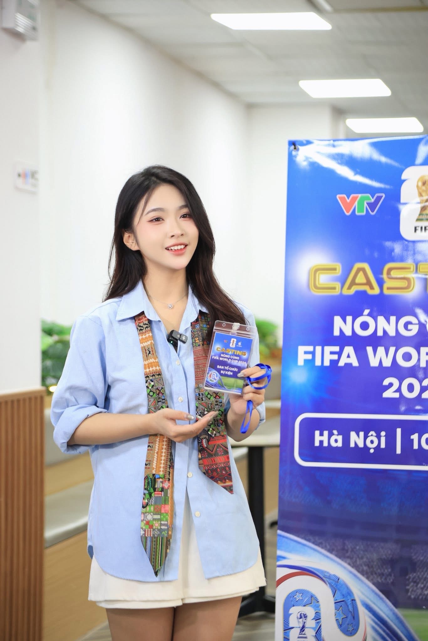 Phong cách sống năng động của hotgirl bóng đá