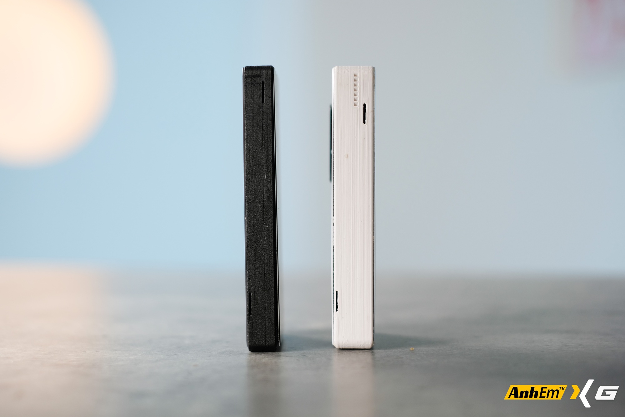 Camera thò thụt trên Galaxy Z Fold mini