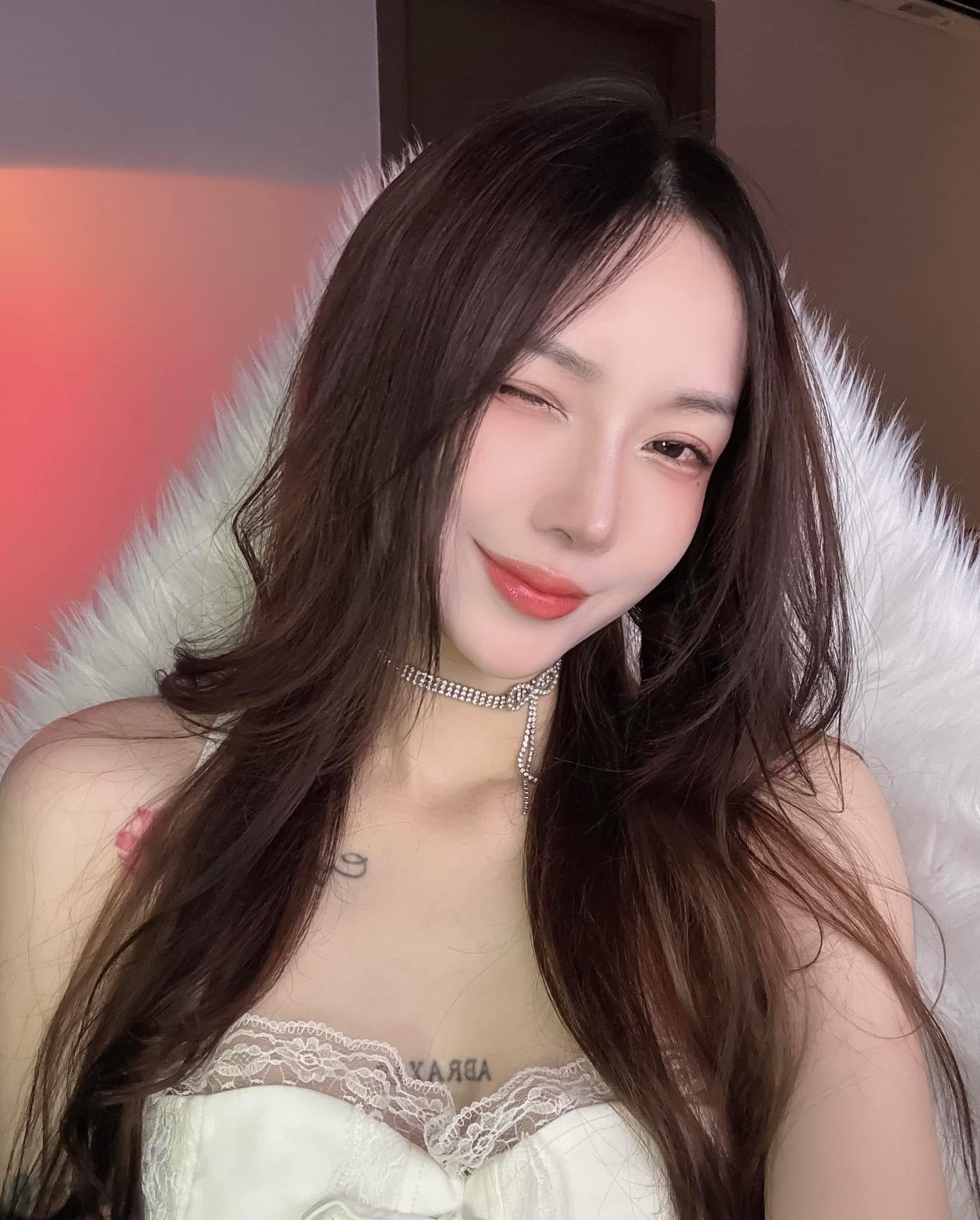 Nữ streamer thay đổi tích cực qua thời gian