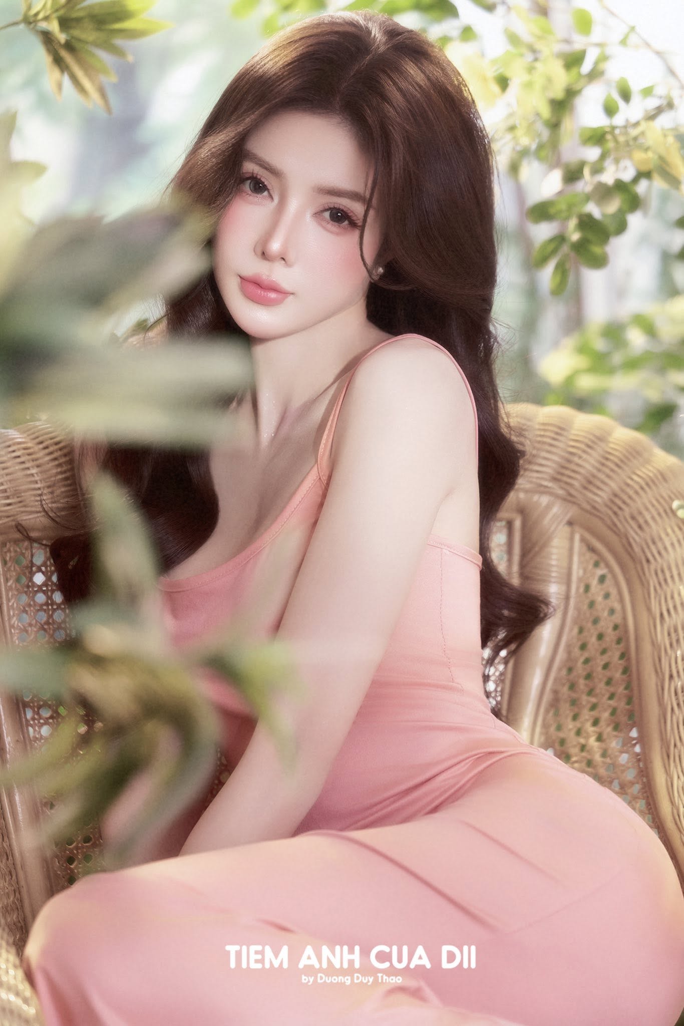 Lily Luta rạng rỡ với làn da trắng mịn Gương mặt trẻ trung hơn nhiều so với tuổi thật của Lily Luta