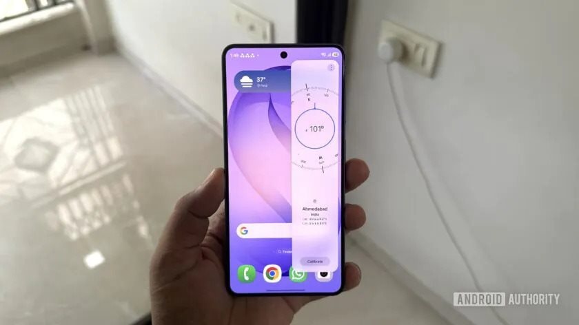 Giao diện la bàn trên điện thoại Samsung