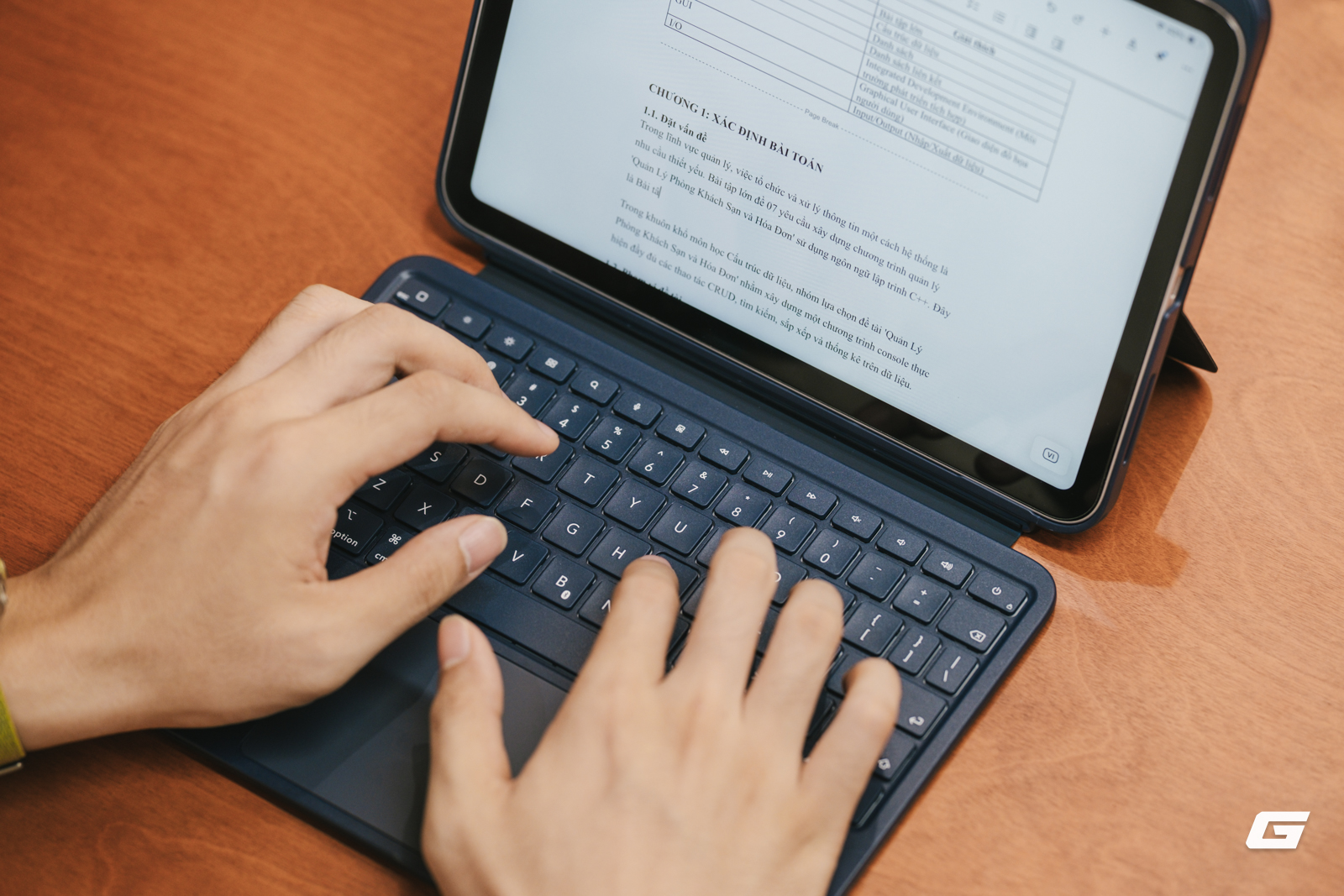 Bàn phím tháo rời cho iPad có pin dùng 2 tháng, giá chỉ hơn 1 triệu đồng - Ảnh 10. Pin bền lâu trên bàn phím ESR Flex