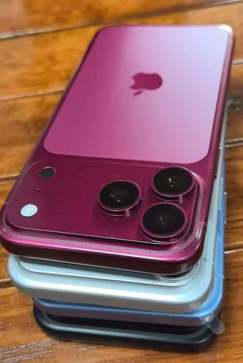 Mặt lưng mô hình iPhone 18 Pro Max